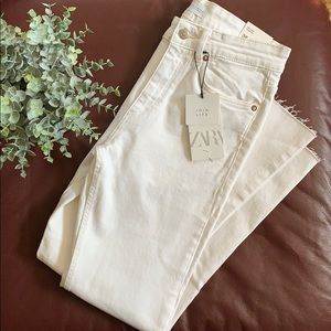 NWT ZARA Mid-rise Cropped Flair White Jeans